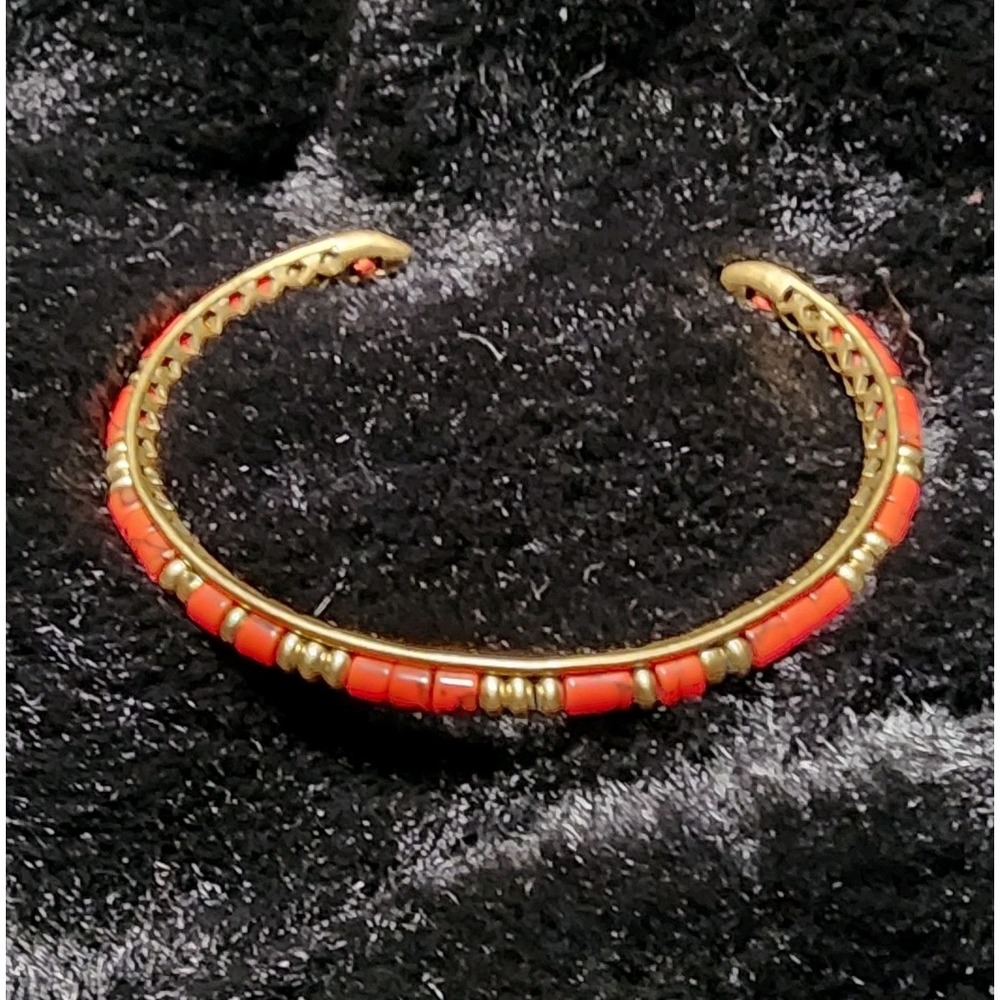 Stella & Dot Bracelet Gold Toned With Inlaid Faux Coral Open Cuff Bracelet